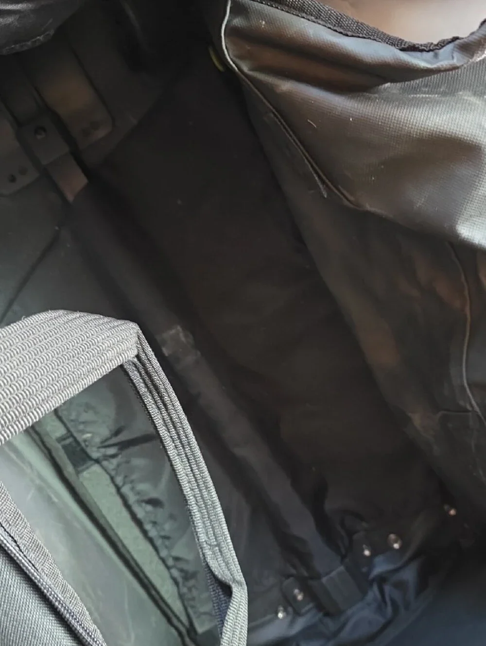 Black Men's Rolling Travel Duffel Bag with Front Pocket